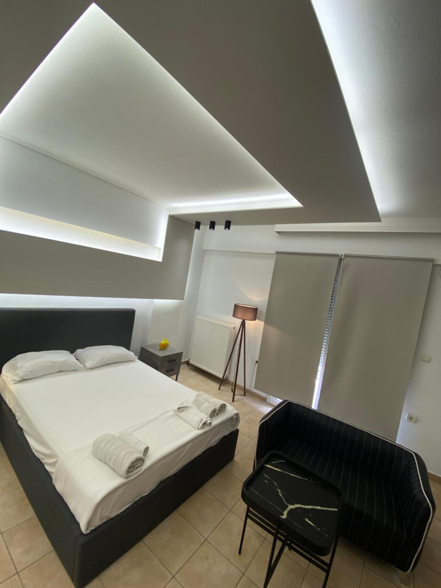 Central Appartment3 With Parking Larissa Bagian luar foto